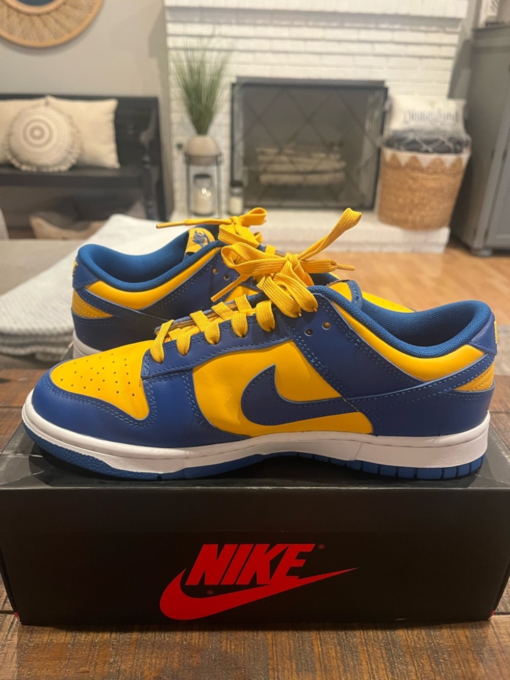 Nike Dunk Low “UCLA” Sneakers size 7 - Picture 7 of 11